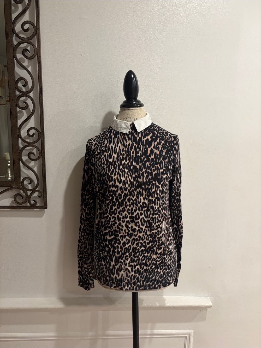 Cable & Gauge Leopard Print Long Sleeve Top with White Collar - Brown/Black